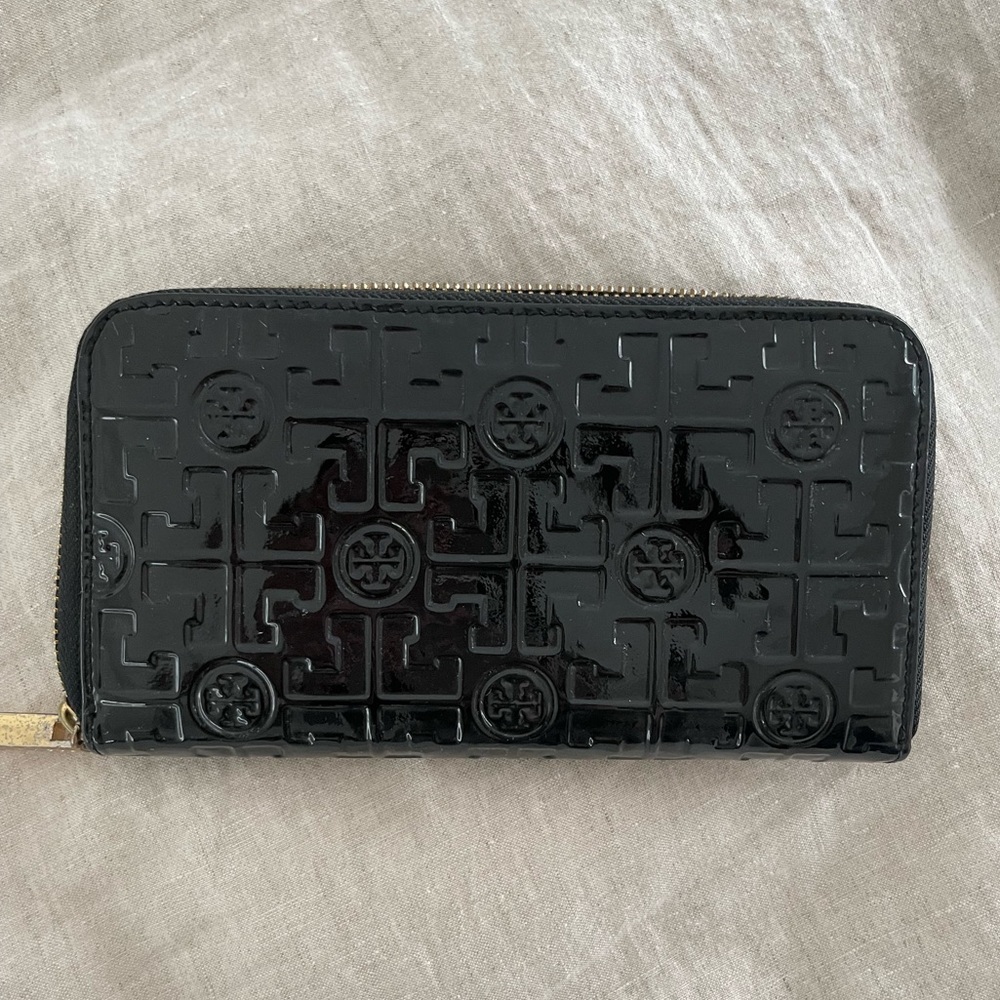 Tory Burch Patent Leather Wallet